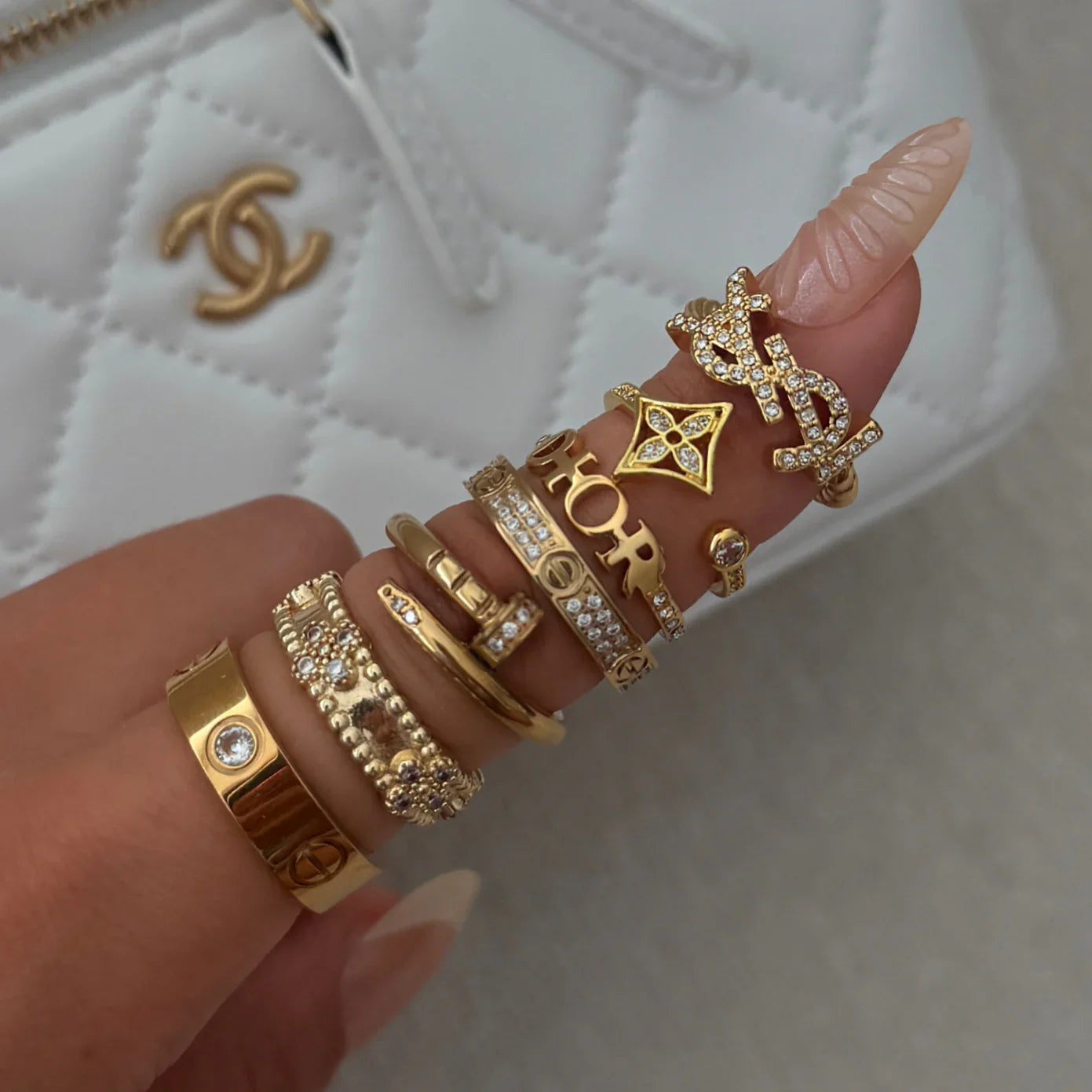 Avi Ring