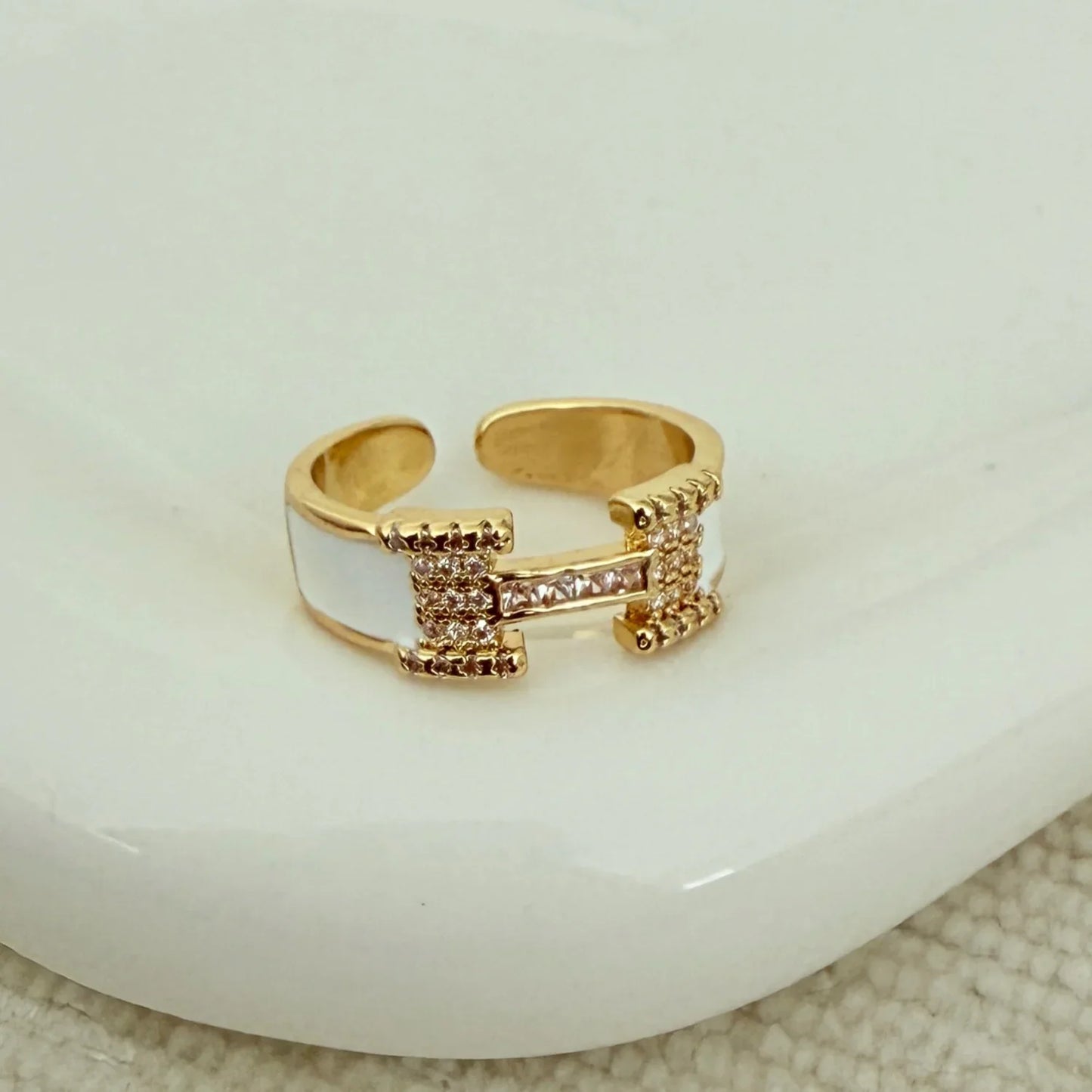 Hanna Diamonds Ring